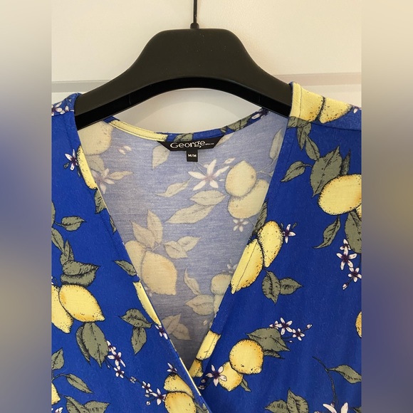 Lemon wrap dress - Picture 2 of 3